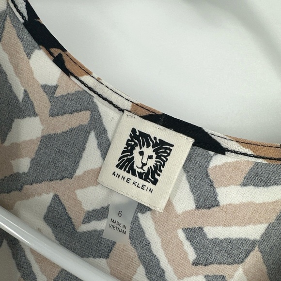 Anne Klein New Faux Wrap Dress Coffee Multi Geo Print Size 6 - $99 - Picture 3 of 4